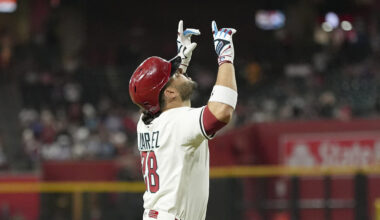 Diamondbacks' Eugenio Suarez hits 2 HRs in 2nd straight game