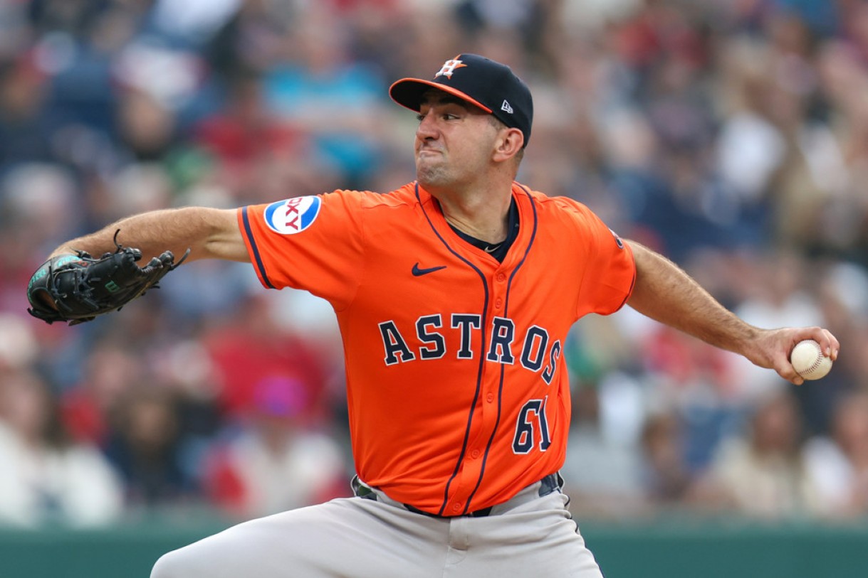 Colton Gordon Evaluated for a Concussion - MLB News