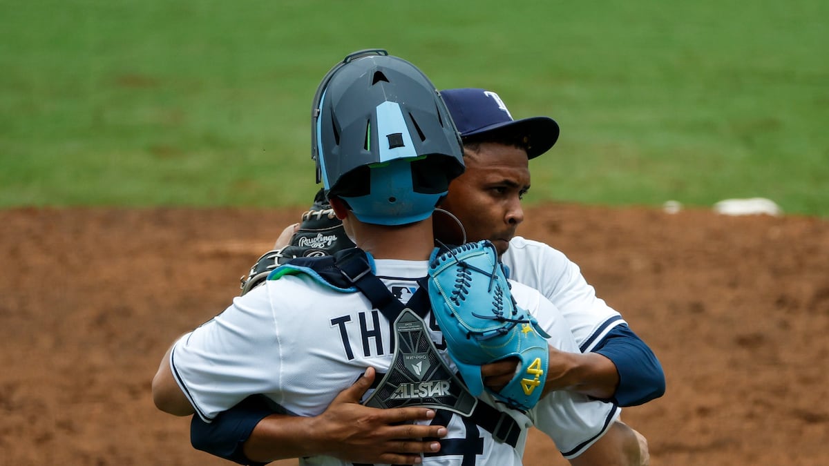 With barely any time to breathe, Rays exhale at home against A’s