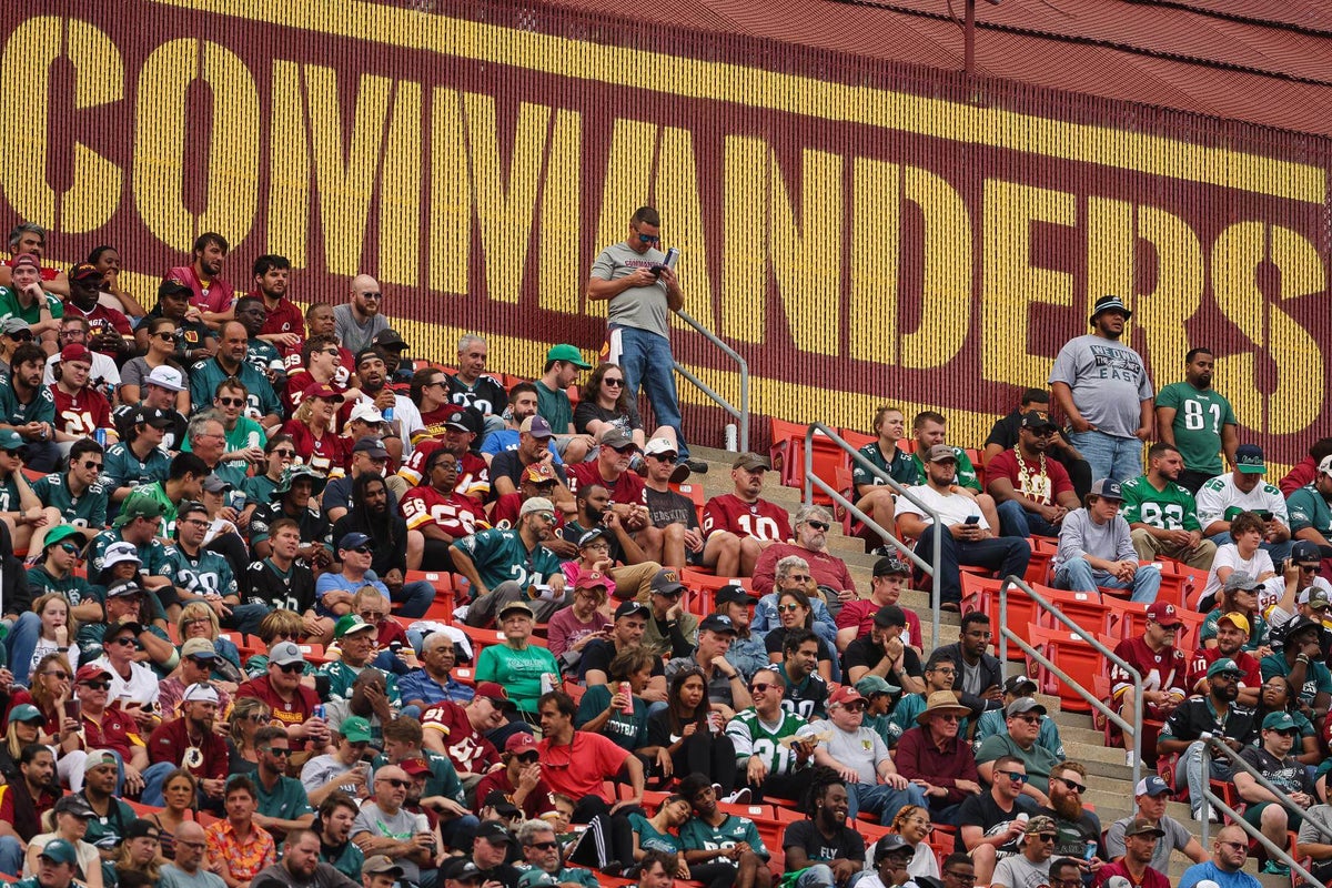 Trump calls for Commanders to use original nickname, threatens stadium deal