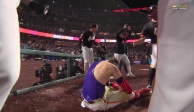 Listen to Giants, Phillies announcers call inside-the-park walk-off HR