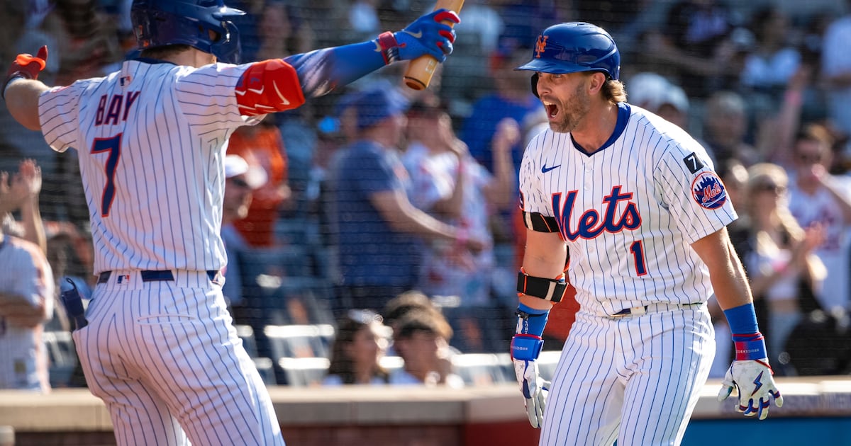 Jeff McNeil's home run and sparkling defensive play carry Mets past Yankees in Subway Series