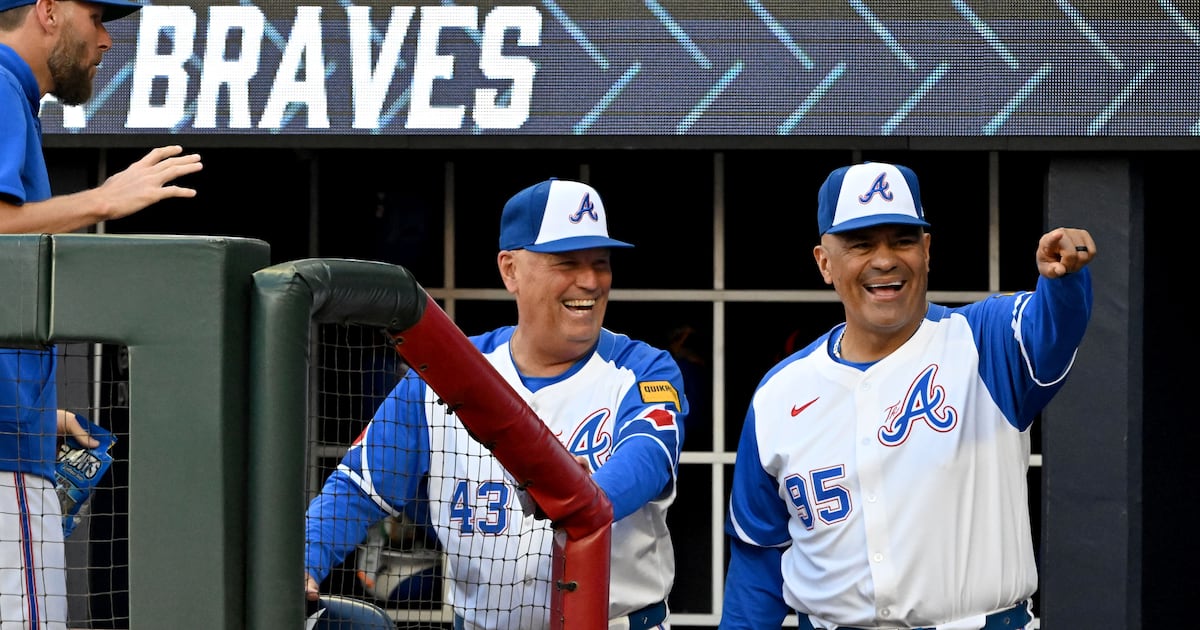 How Braves coach Eddie Pérez honors his American dream before every game