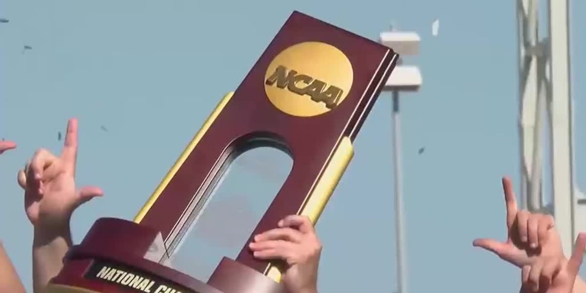 Josh Pearson returns home after CWS win