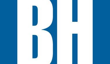 Red Sox first pitch delayed due to inclement weather