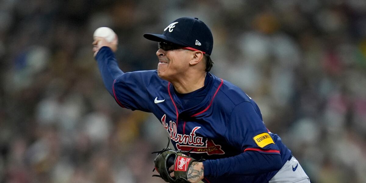 Former Braves reliever Jesse Chavez announces retirement