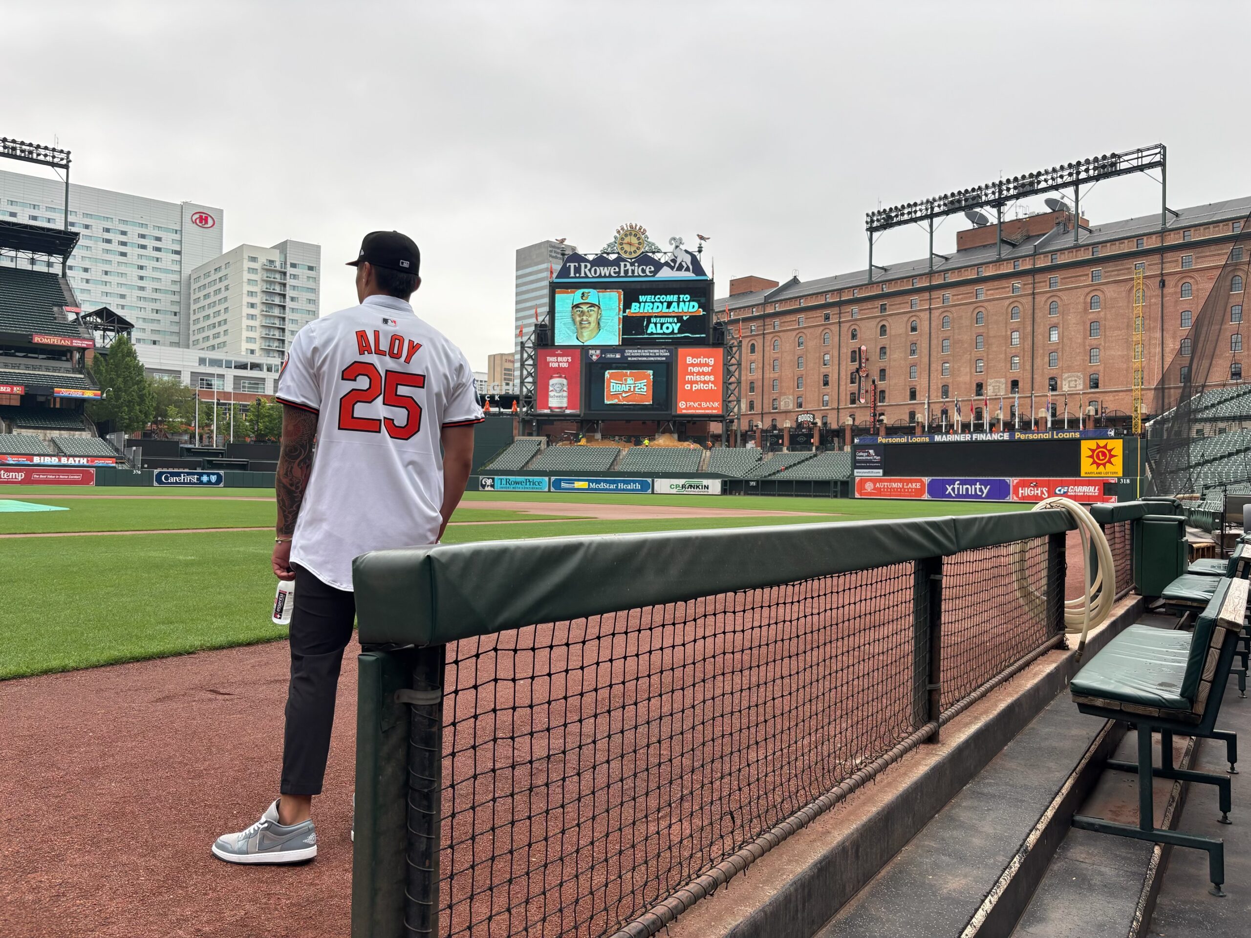 Wehiwa Aloy, a 2022 Baldwin High School graduate, signed his first professional baseball contract on Saturday with the Baltimore Orioles and then toured Oriole Park at Camden Yards. Jamie Aloy photo