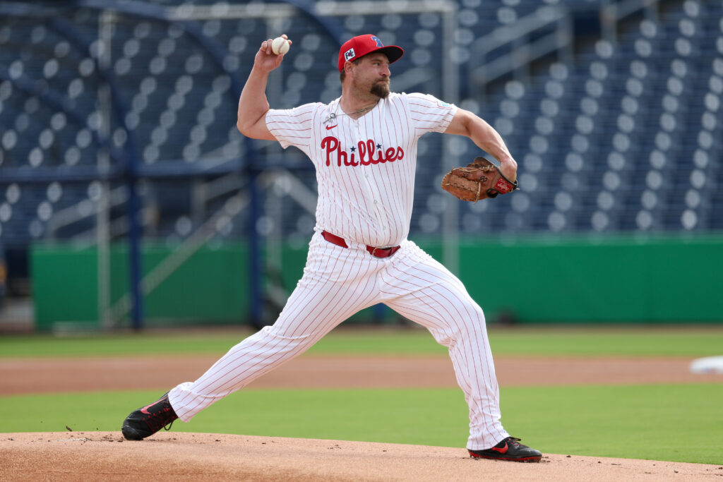 Yankees Sign Joel Kuhnel To Minors Deal