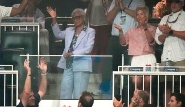 Braves pay tribute to Hank Aaron’s No. 715 with on-field tribute at All-Star Game