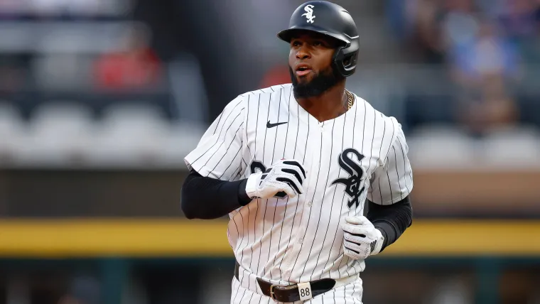 Dodgers trade trade rumors: Luis Robert, Jhoan Duran among 7 top options for Los Angeles at 2025 deadline image