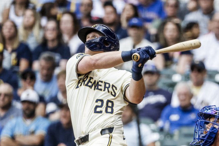 In photos: MLB: MLB: Milwaukee Brewers defeat Los Angeles Dodgers - All Photos - upi.com