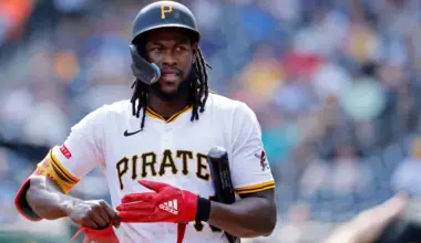 Is ONeil Cruz related to Elly De La Cruz? What to know about connection between Pirates, Reds stars image