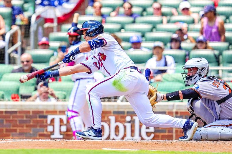 Rays pick up Taiwanese-American outfielder Fairchild