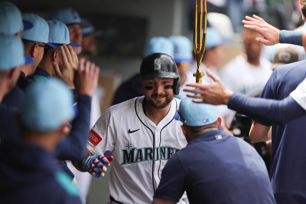 Cal Raleigh ties a Ken Griffey Jr. Seattle Mariners record