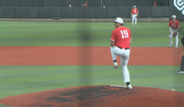 Peters signs with Pittsburgh Pirates