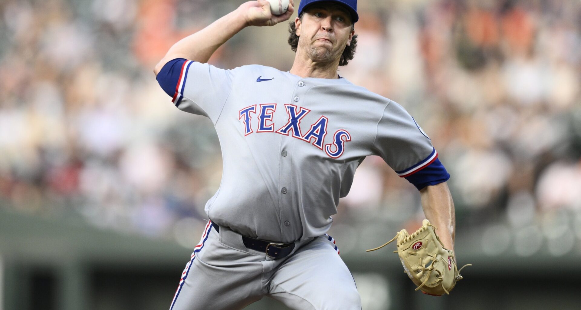 Angels bring 2-1 series lead over Rangers into game 4