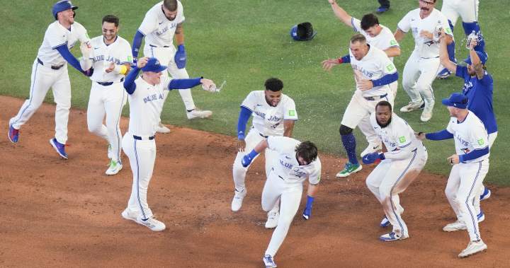 Blue Jays tickets spiking as Toronto continues winning ways, topping Yankees