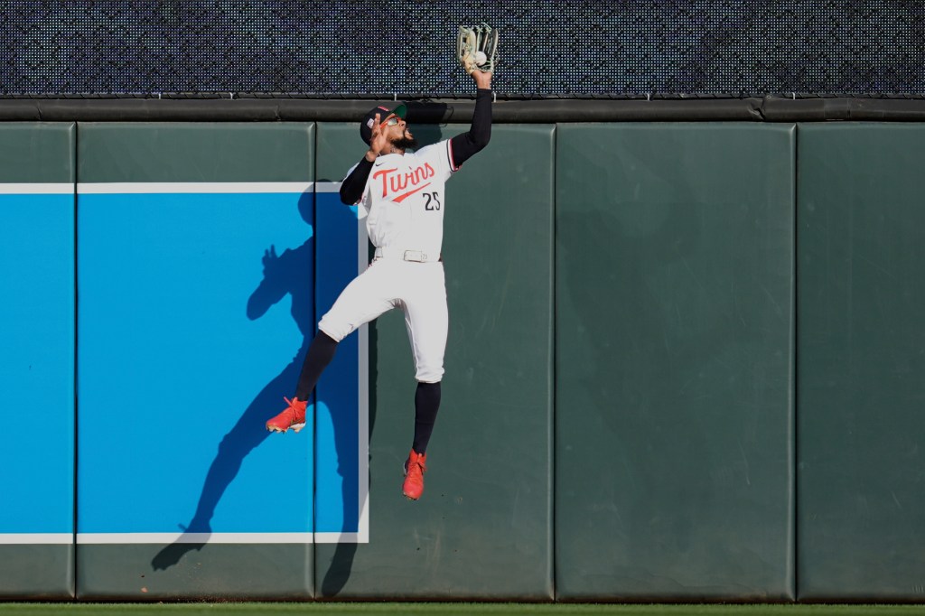 Twins’ center fielder Byron Buxton gets MRI – Twin Cities