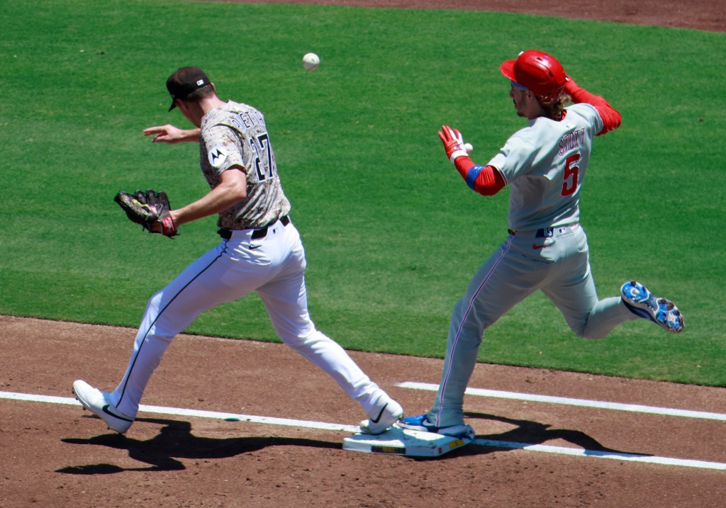 Padres pleased with finish to first half even after throwing away chance to beat Phillies