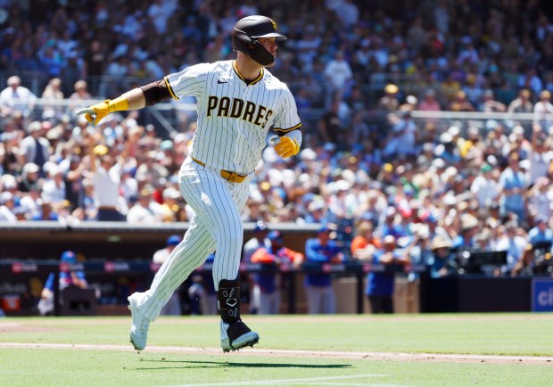 Gavin Sheets #30 of the San Diego Padres rounds the bases after hitting a two-run home run in the third inning against the New York Mets at Petco Park on July 30, 2025 in San Diego, CA. (K.C. Alfred / The San Diego Union-Tribune)