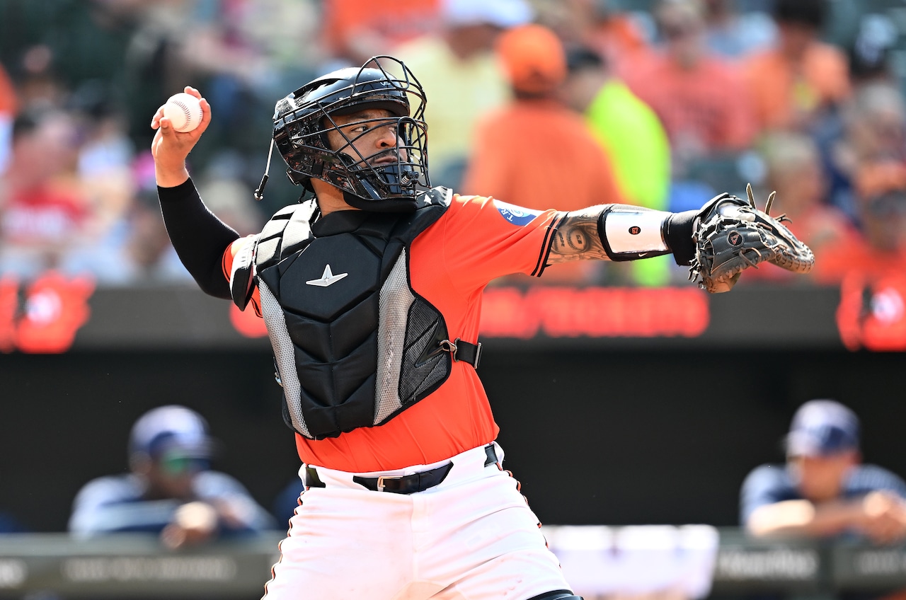 Boston Red Sox sign ‘very veteran catcher’ (67 MLB games) to minor league deal