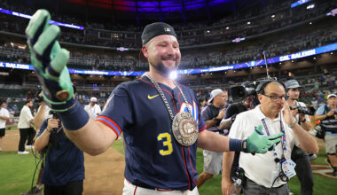 Seattle Mariners Cal Raleigh...