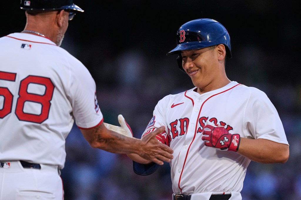 Red Sox complete sweep of Rockies, 10-2, extend win streak to six – Boston Herald