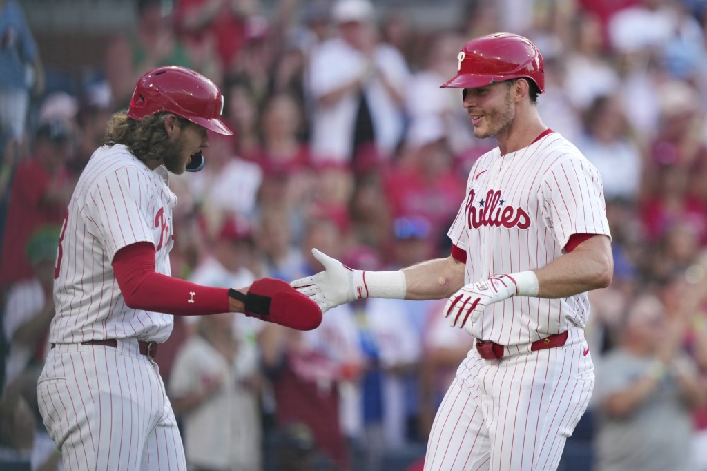 Kepler and Marsh homer as Phillies split doubleheader with Padres