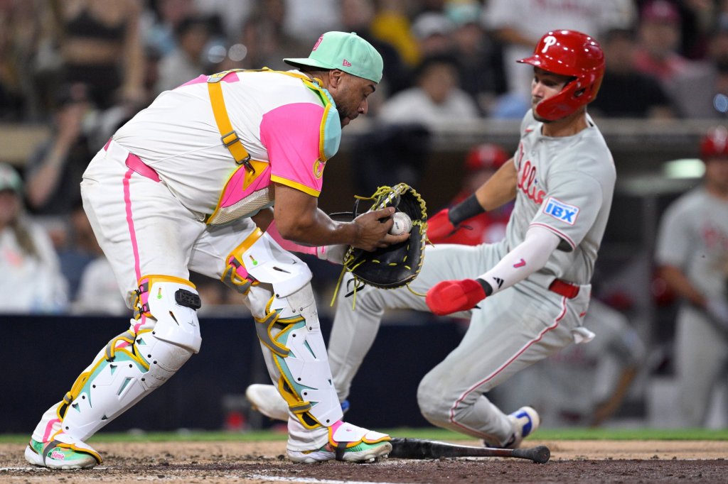 Phillies' comeback attempt falls short in loss to Padres