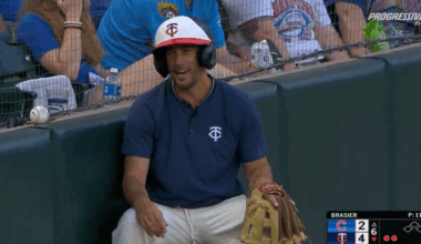 Twins broadcaster makes unusual return to the field