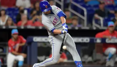 Mets, Giants' former slugger signs in Japan after 72 MLB home runs image