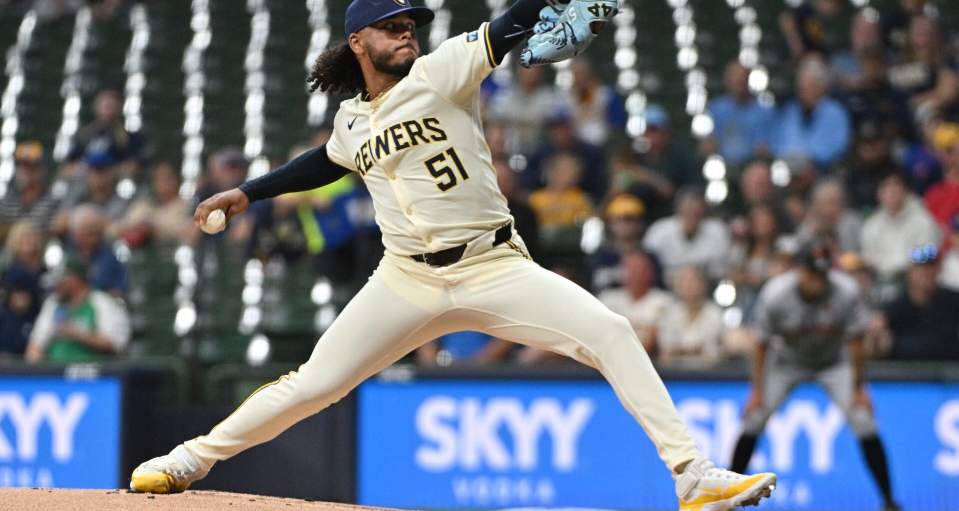 Brewers Ace Probably Won't Be Traded at Deadline