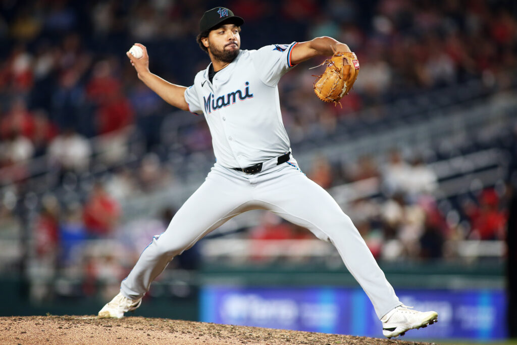 Marlins Acquire Michael Petersen From Braves