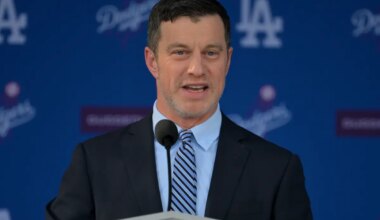 Dodgers Involved in 3-Team Trade, Acquire 3 Players From Rays, Reds