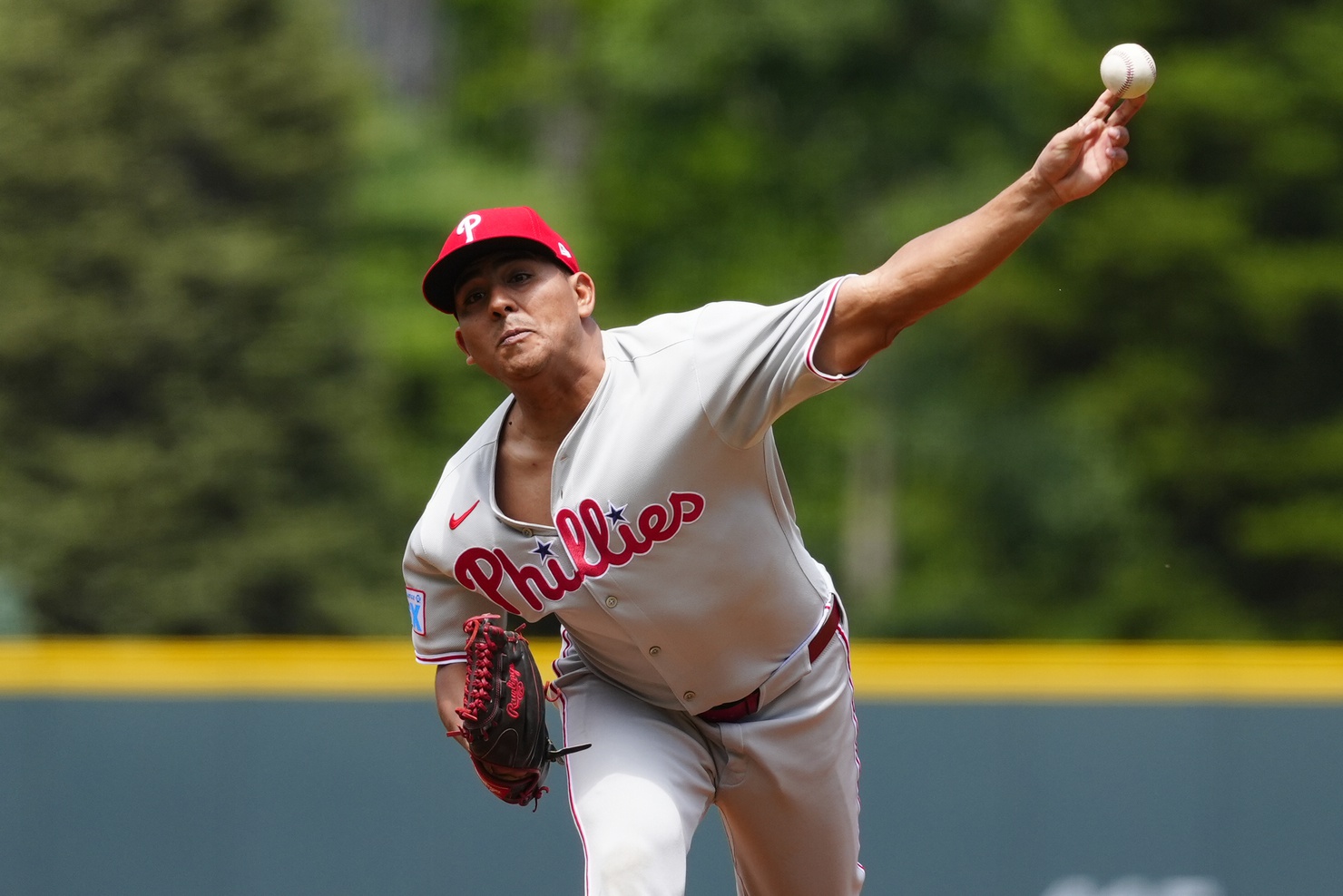 Suárez aims to tame Angels bats