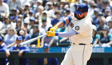 Rangers To Sign Rowdy Tellez To Minor League Deal