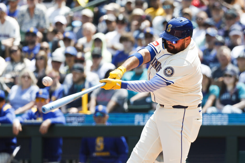 Rangers To Sign Rowdy Tellez To Minor League Deal