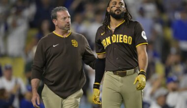 Padres' Fernando Tatis Jr. Takes Shot at Dodger Stadium During Game vs Rangers