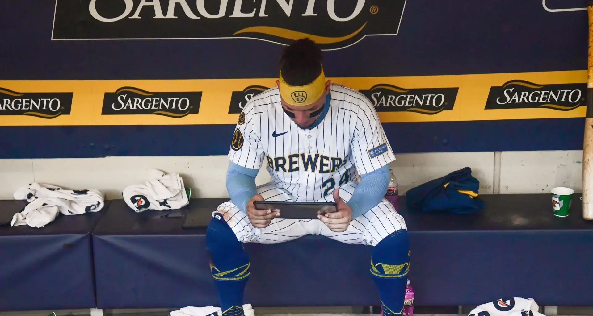 William Contreras explores New York City with girlfriend before Brewers face Mets in crucial series