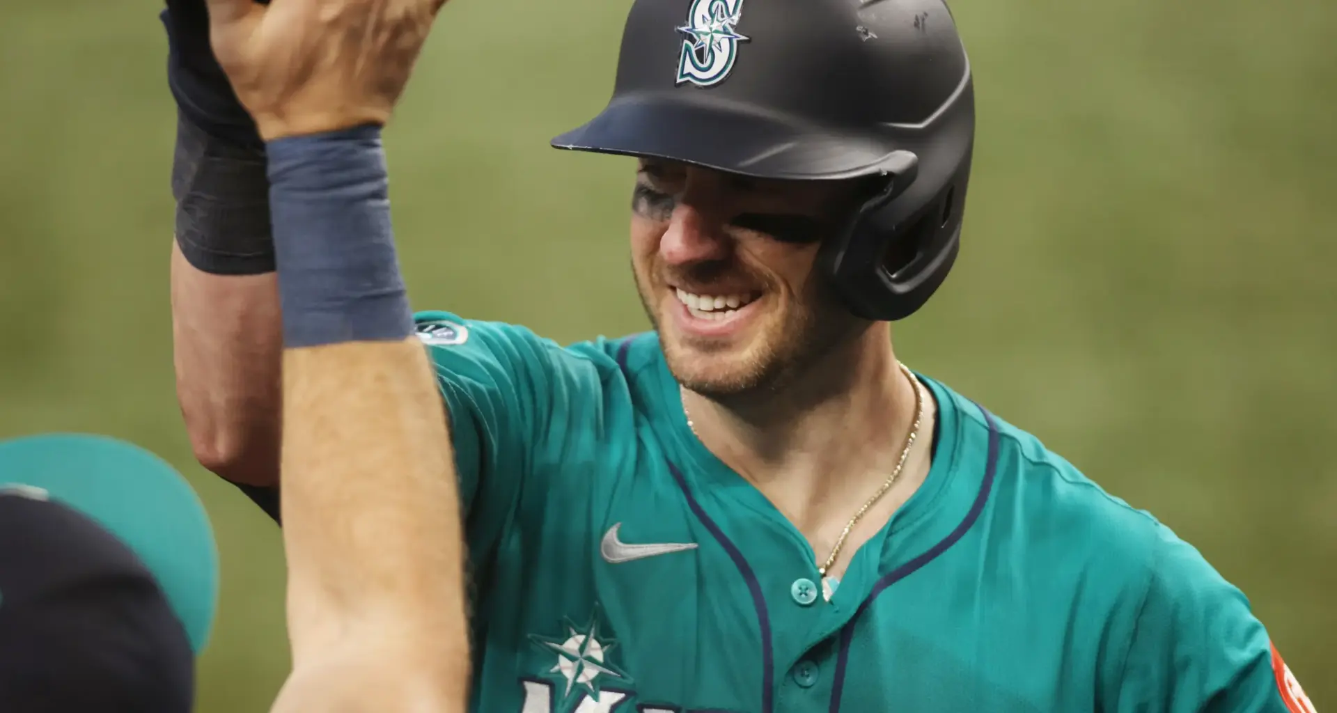 Mitch Garver finds redemption on road as his bat powers Mariners to successful 10-game trip
