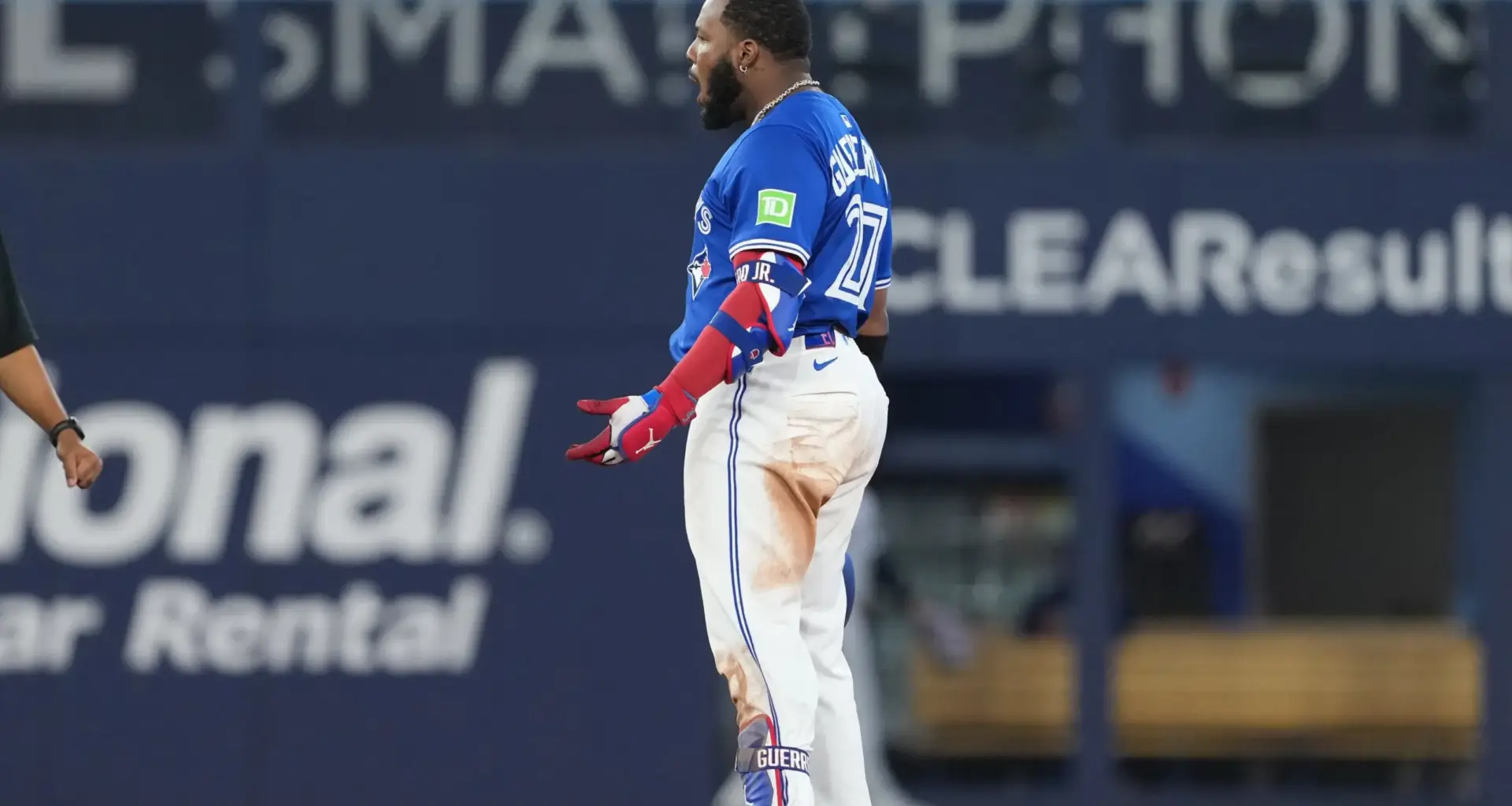 Vladimir Guerrero Jr. celebrates wife Nathalie's chic style as she dazzles in luxurious fashion statement