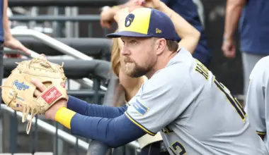 Rhys Hoskins lightens Brewers' tense loss with unexpected comedic moment in fouled play against Mets