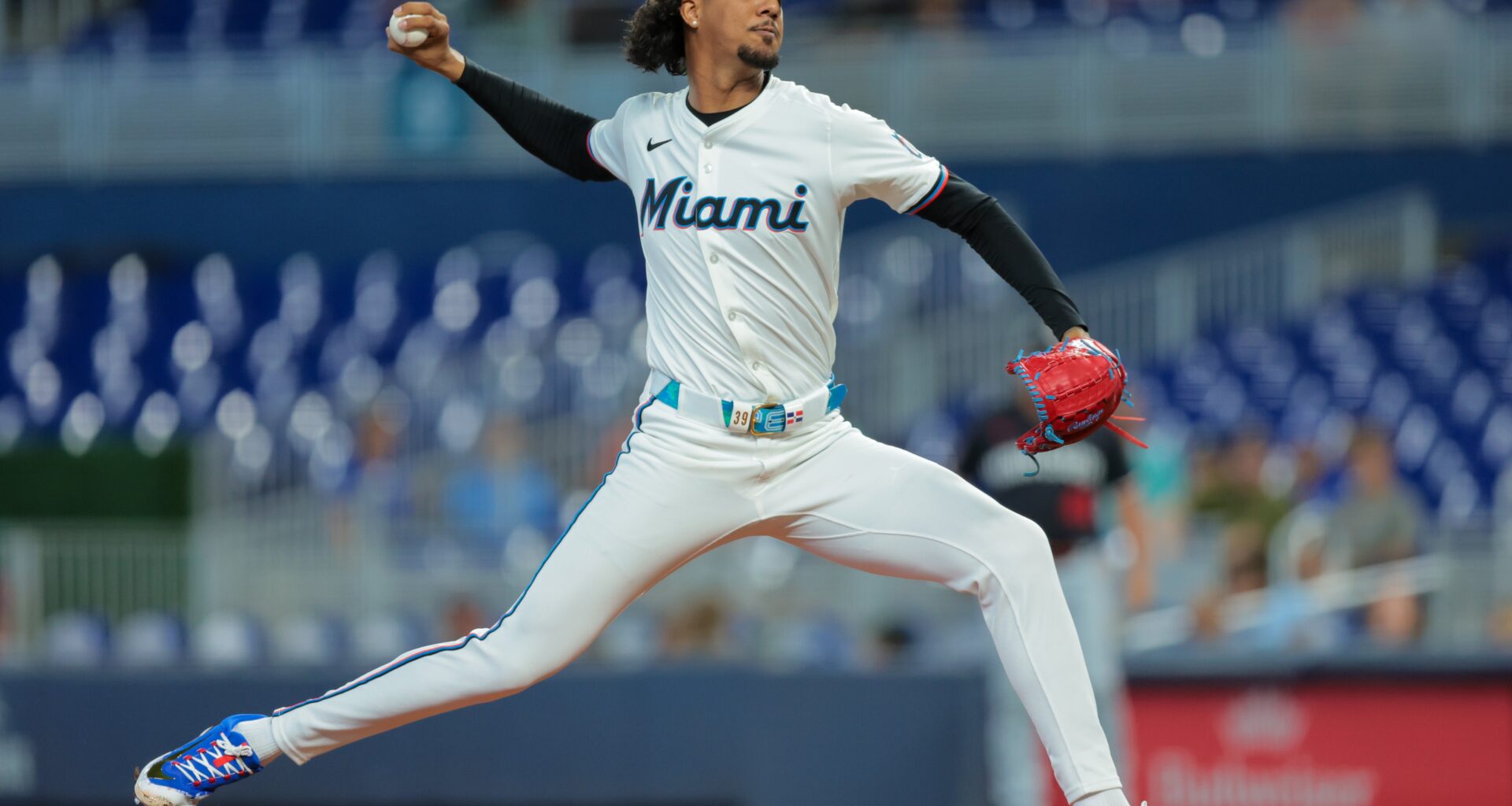 Eury Pérez returns to sensational, pre-surgery form to lead Marlins to another series win - Marlins