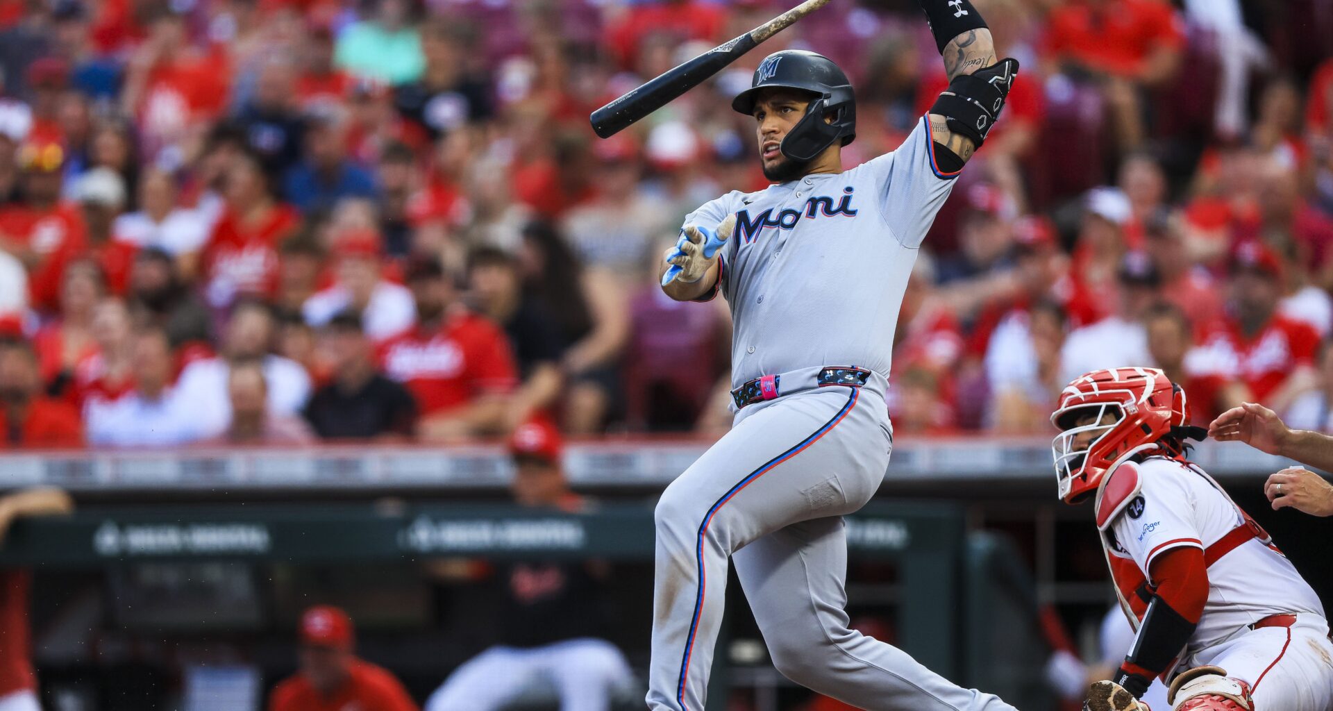 Marlins roll to 11th straight road win after huge third-inning rally - Marlins