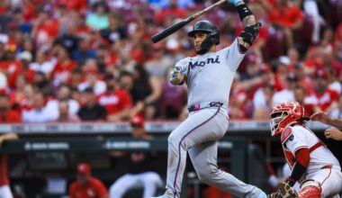 Marlins roll to 11th straight road win after huge third-inning rally - Marlins