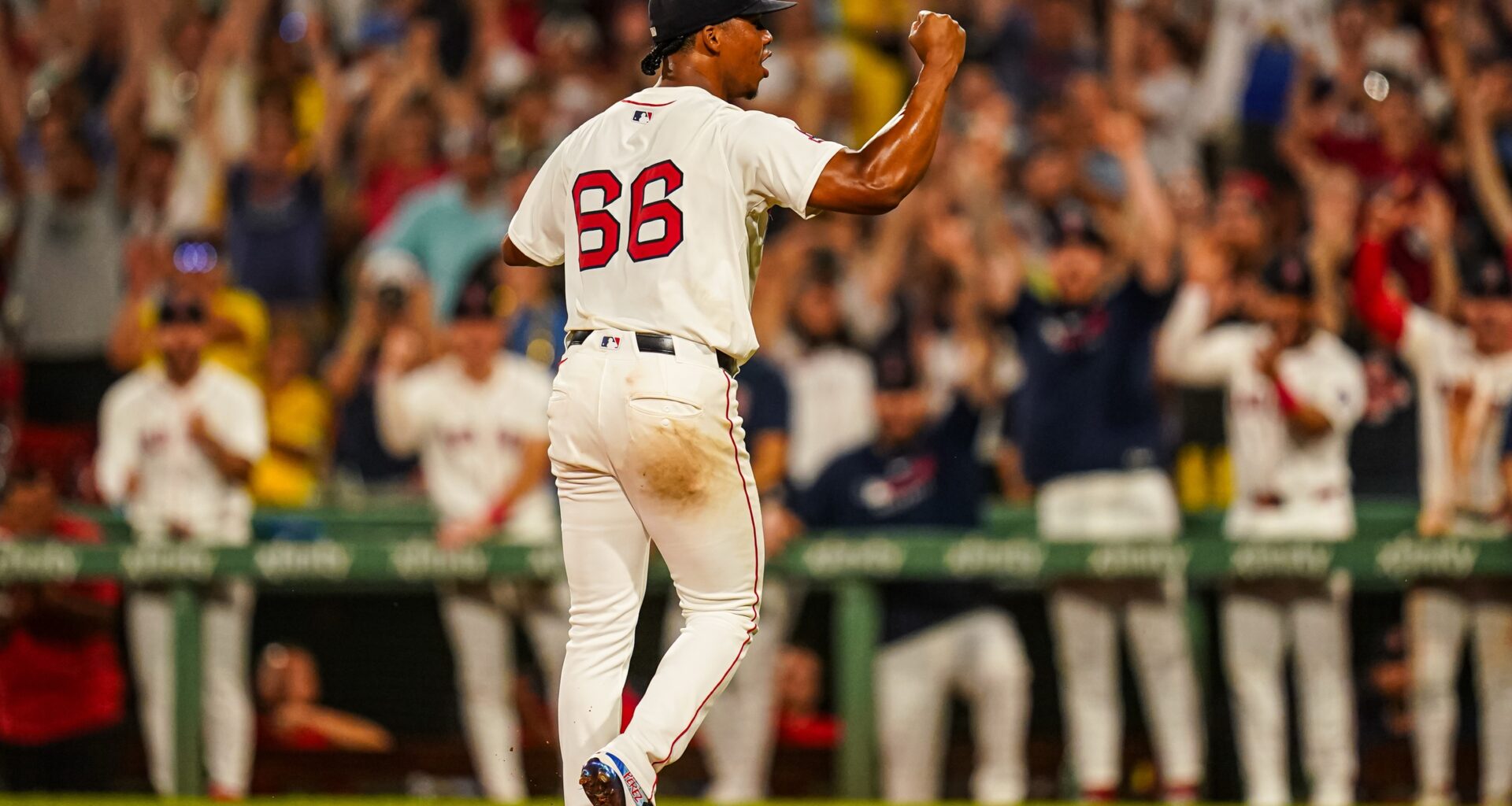 Brayan Bello Pitches His First Complete Game