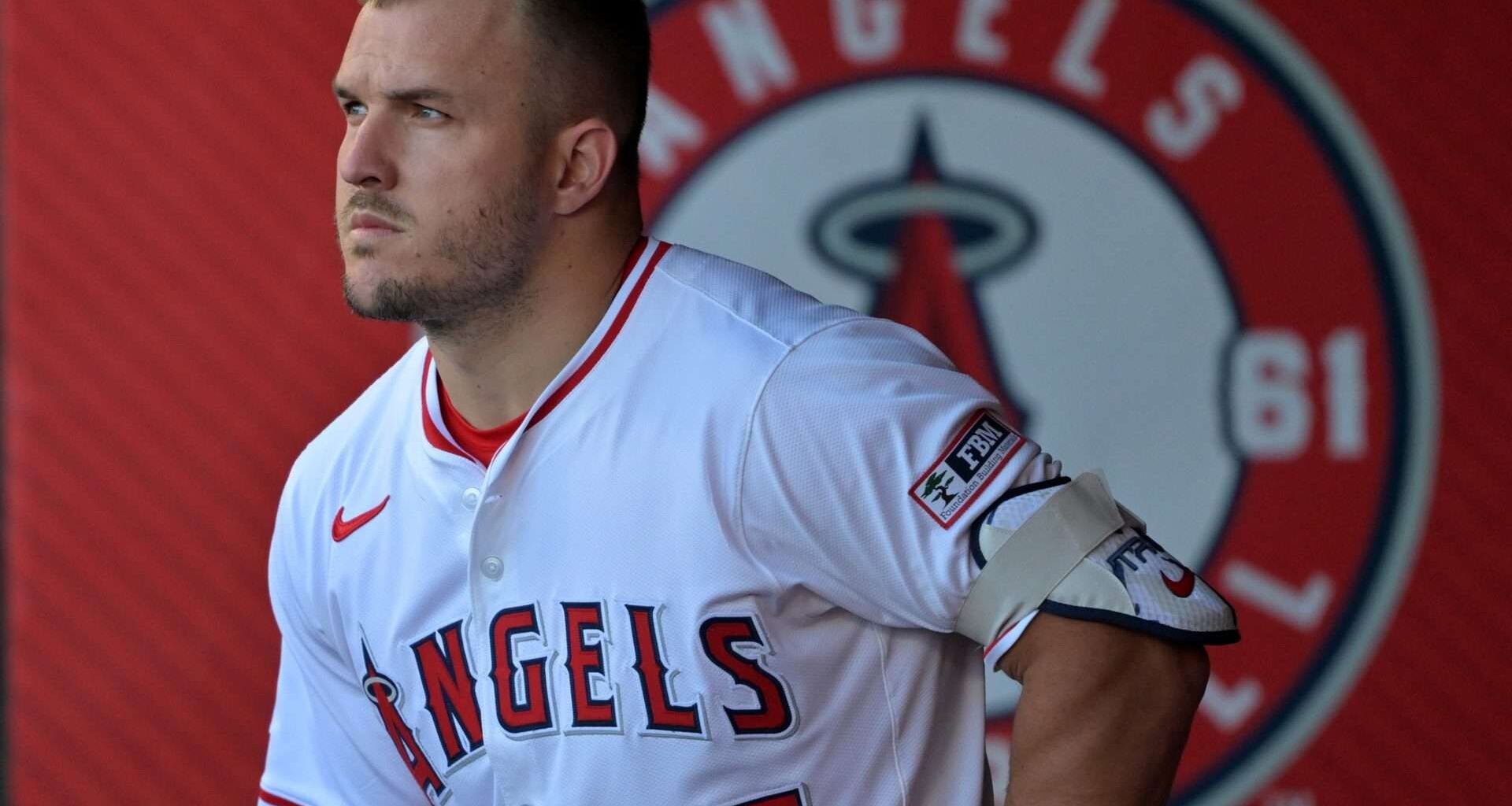 Mike Trout Traded To Yankees In Surprising Deadline Pitch
