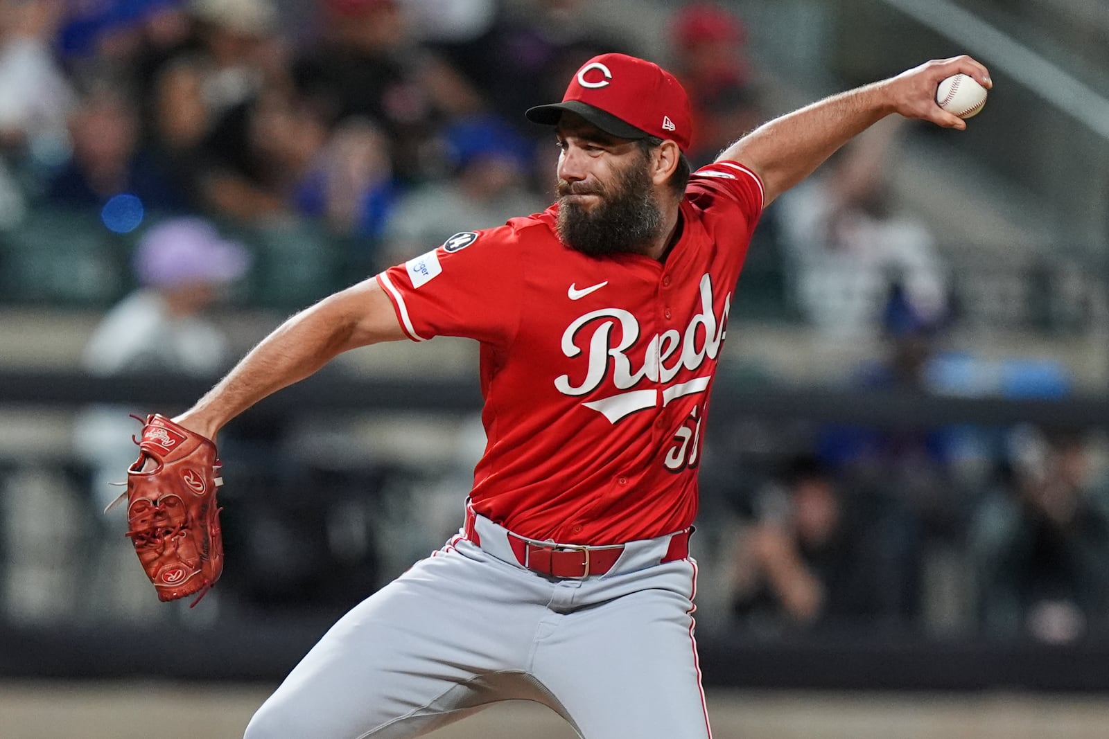 Cincinnati Reds' Sam Moll pitches during the ninth inning of a baseball game against the New York Mets Friday, July 18, 2025, in New York. (AP Photo/Frank Franklin II)