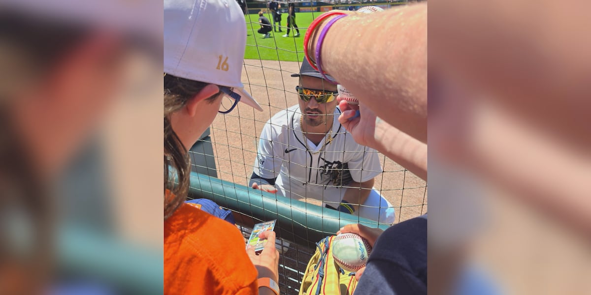 Baseball community rallies around Fort Wayne teen battling cancer