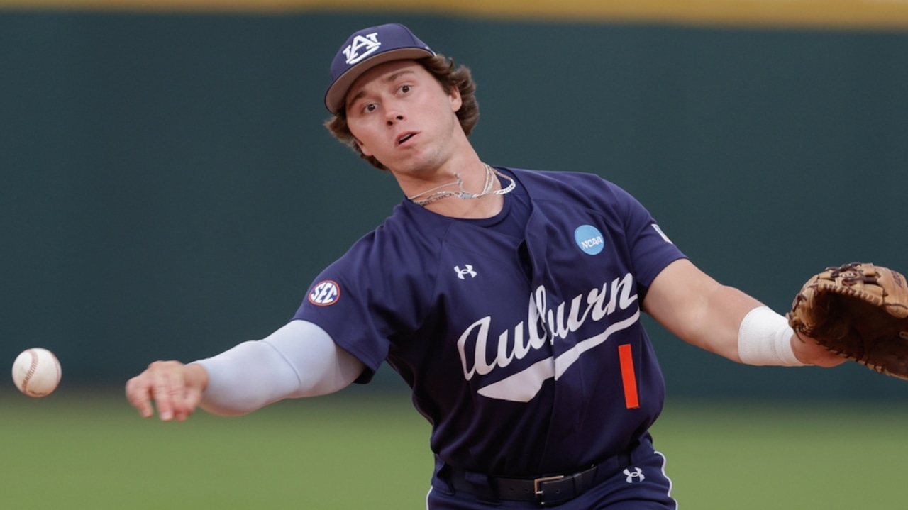 Toronto Blue Jays choose Auburn infielder Eric Snow in sixth round